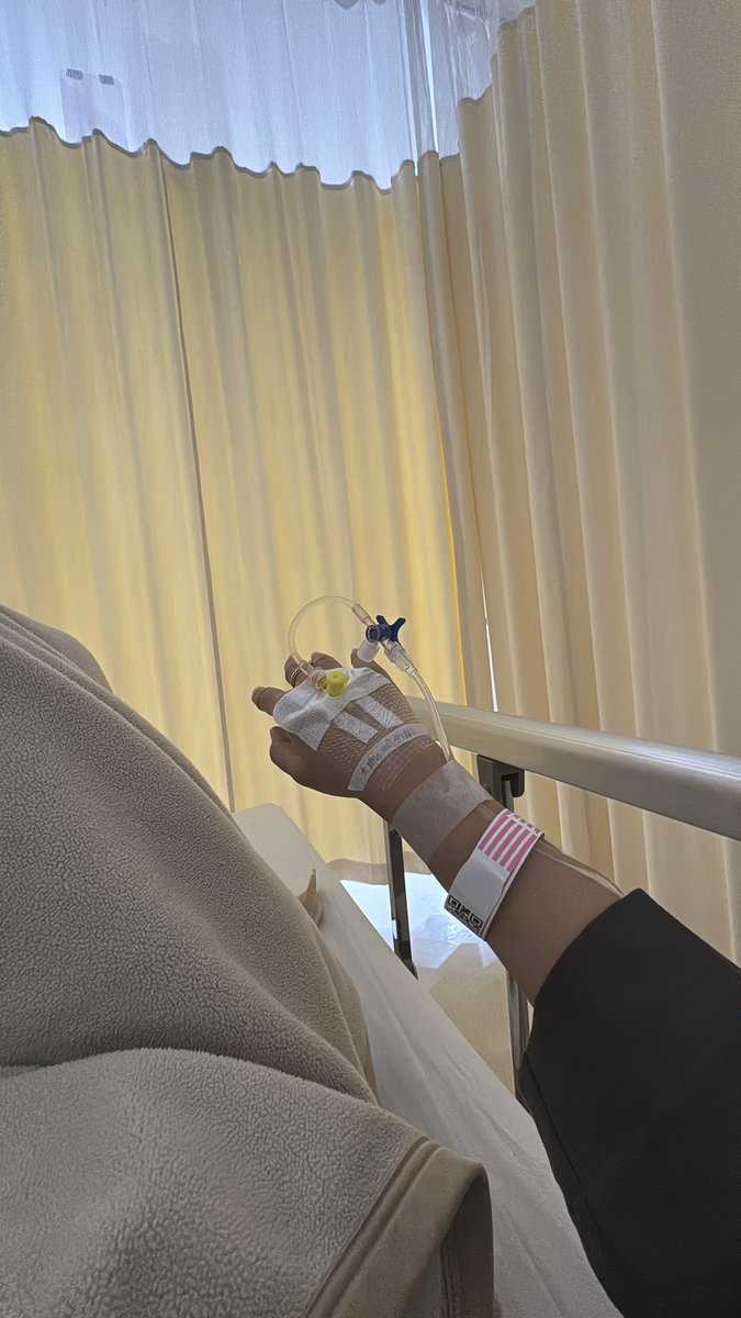 uni lulu tweet media