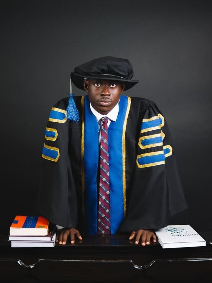 Clinton Arinze 🍃🍁 tweet media