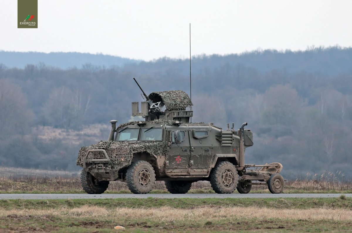 Exercito_pt's tweet photo. ⚔️ ALERTEX I-26 | Prontos em ambiente multinacional

🪖 A 4.ª Força Nacional Destacada na Eslováquia participou no Exercício ALERTEX I-26, na Military Training Area – Lešť, contribuindo para a avaliação da prontidão operacional da Multinational Brigade Slovakia. https://t.co/2CHzMVNaNB