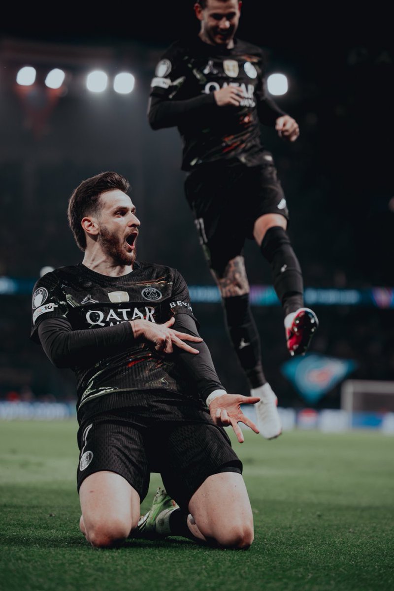 CFC_Him💙 tweet media