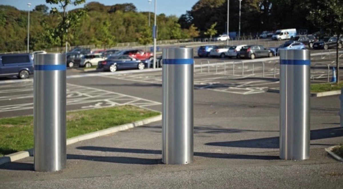 FrontierPitts's tweet image. Our #HVM #Static #Terra #Bollards are:
✅ PAS68 impact tested
✅ #Jupiter 7.5t @ 50mph
✅ #Neptune 7.5t @ 40mph
✅ #Mars 7.5t @ 40mph
✅ #Venus 7.5t @ 30mph
✅ Hostile Vehicle Mitigation, Anti-Terrorist
✅ @securedbydesign

tinyurl.com/2p9bns4y
☎️Call us today on 01293 422800