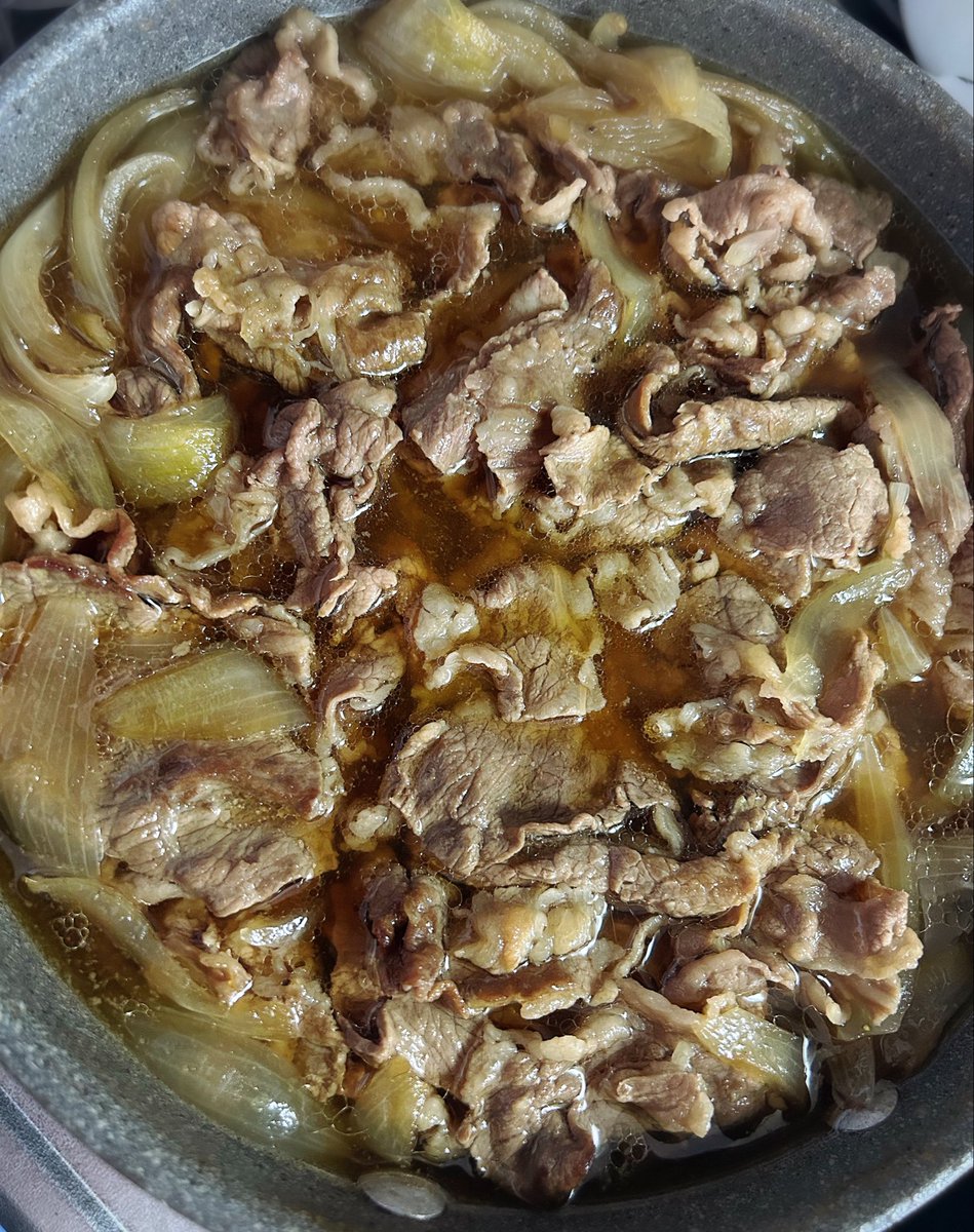 作り置き！
ものすごい量の牛丼のアタマを作った🐮