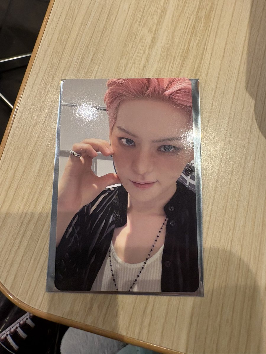 🦈💤 tweet media