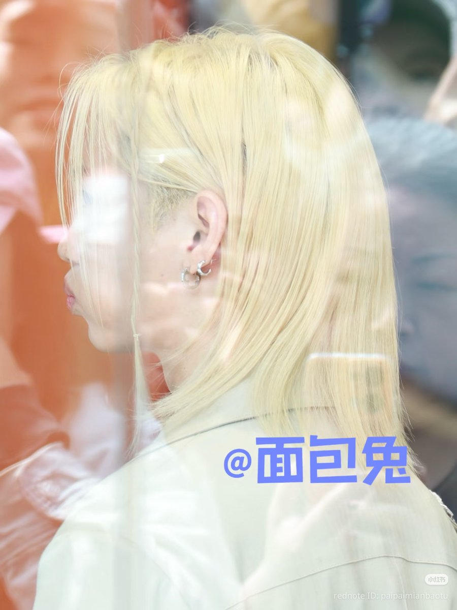 yong.deelixx tweet media