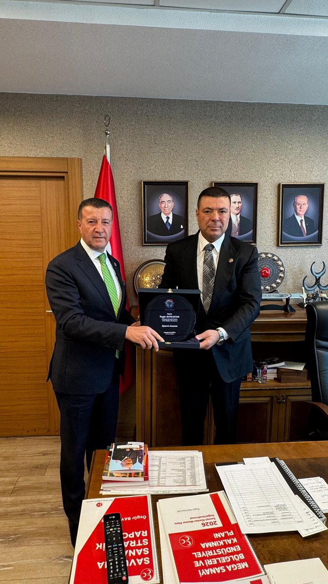 ggydankara2003's tweet photo. Genel Başkanımız M. Nezih Allıoğlu ve Yönetim Kurulu üyelerimiz, Milliyetçi Hareket Partisi (MHP) Genel Başkan Yardımcılığı görevine getirilen Özgür Bayraktar’a hayırlı olsun ziyaretinde bulundu.

🤝 Gerçekleştirilen görüşmede, derneğimizin yürüttüğü çalışmalar ve önümüzdeki dönem hedeflerimiz hakkında bilgi paylaşımında bulunuldu. Ayrıca, kamu–sivil toplum iş birliklerinin geliştirilmesine yönelik değerlendirmeler gerçekleştirildi.

Sayın Özgür Bayraktar’a yeni görevinde başarılar diliyor, nazik ev sahipliği için teşekkür ediyoruz.

#GGYDHepİleri

@nezihallioglu