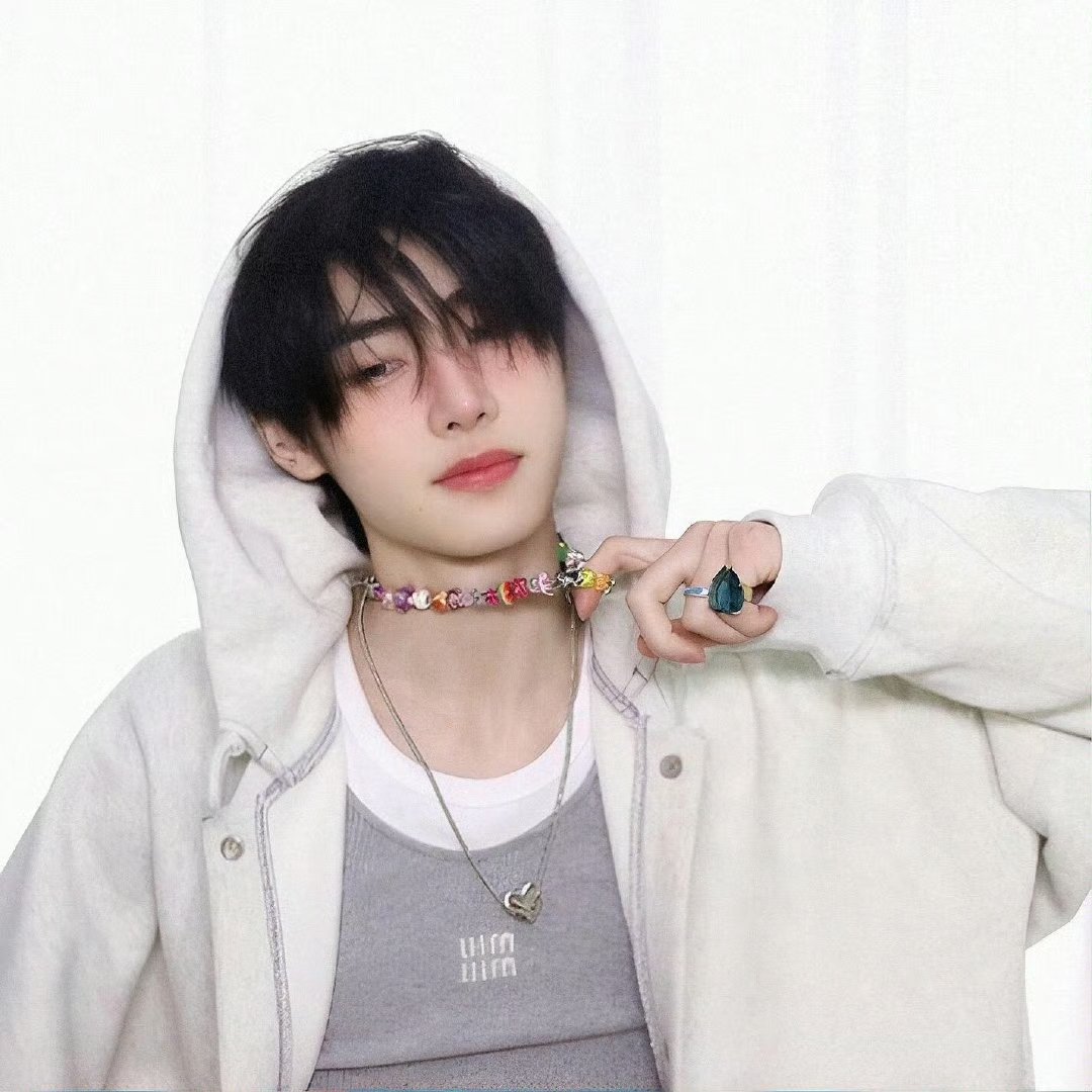 ❄️얼음별 tweet media