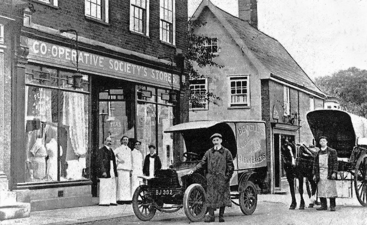Ivycottagebaker's tweet image. Bread van picture of the day @WeirsSusan @oakroyd #bread #bakery #breid #history #heritage