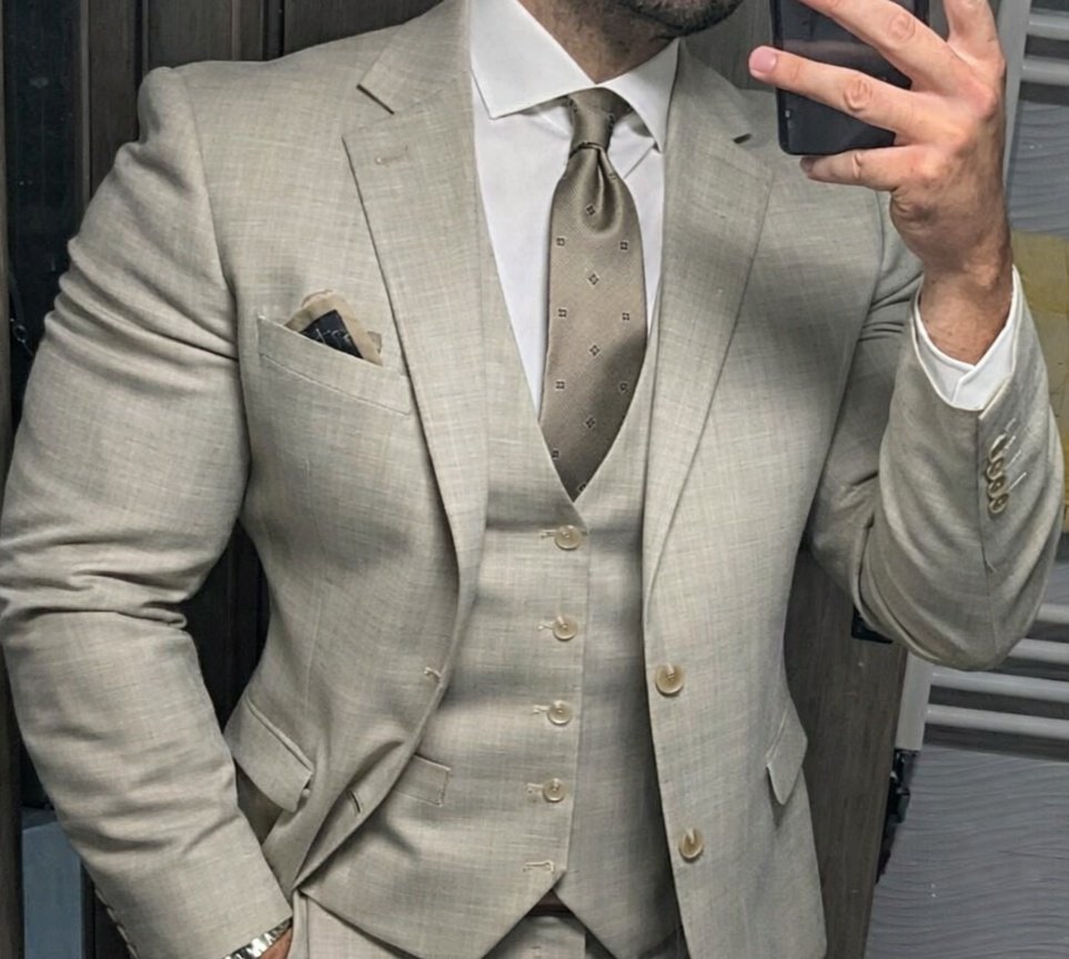 Κουστουμάτος 👔 tweet media