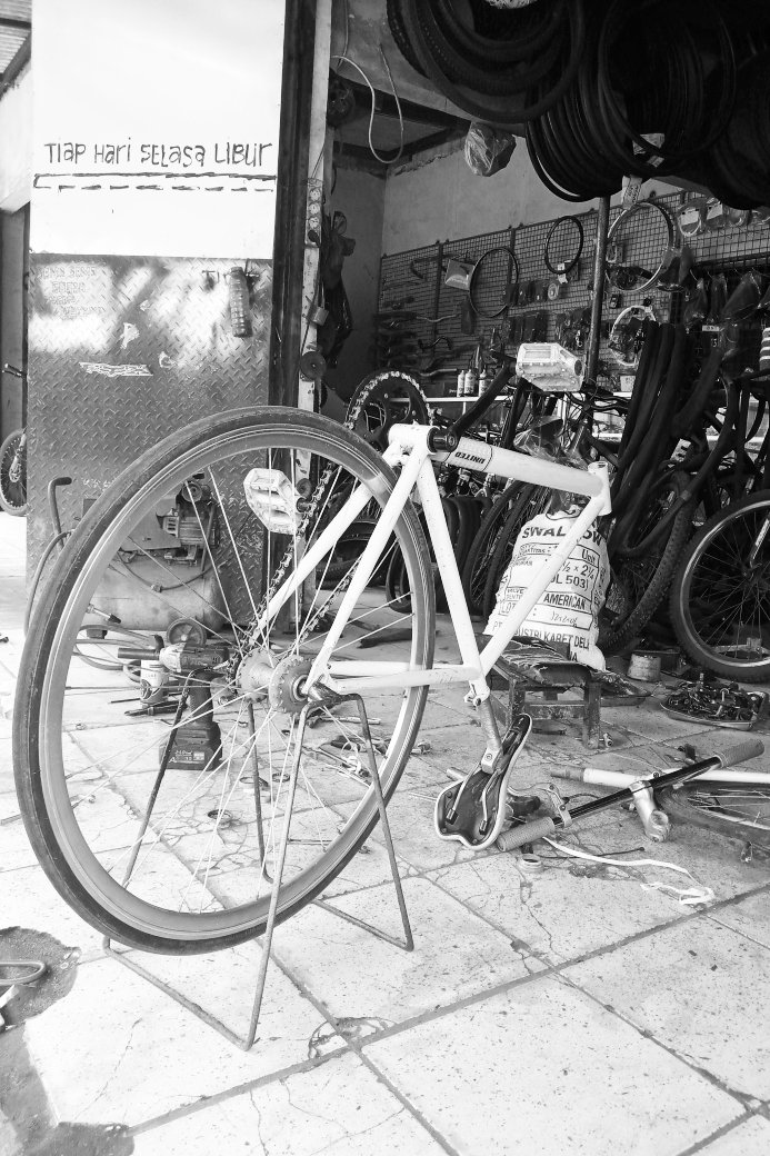 andkawsnuu tweet media