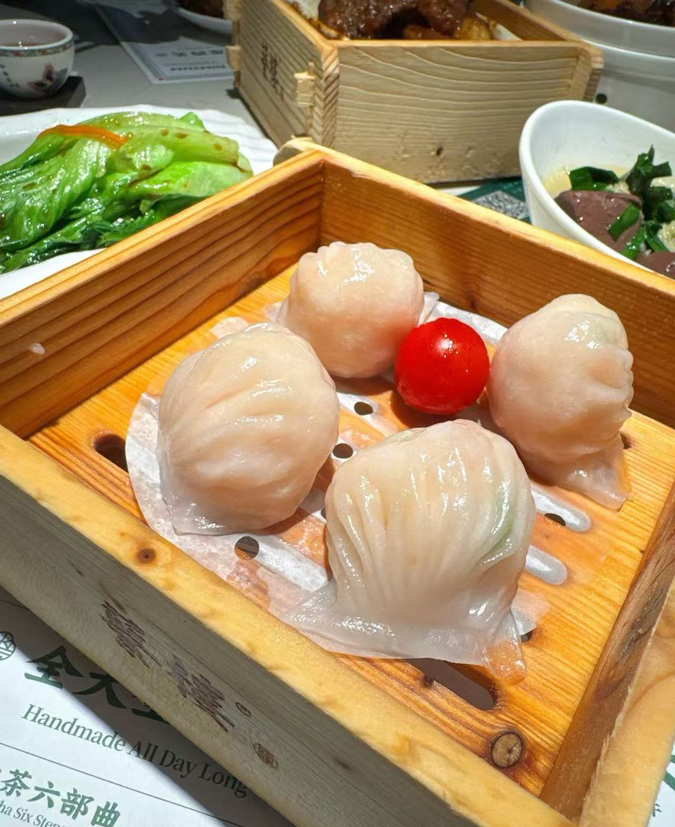 wakemeupat7am tweet media