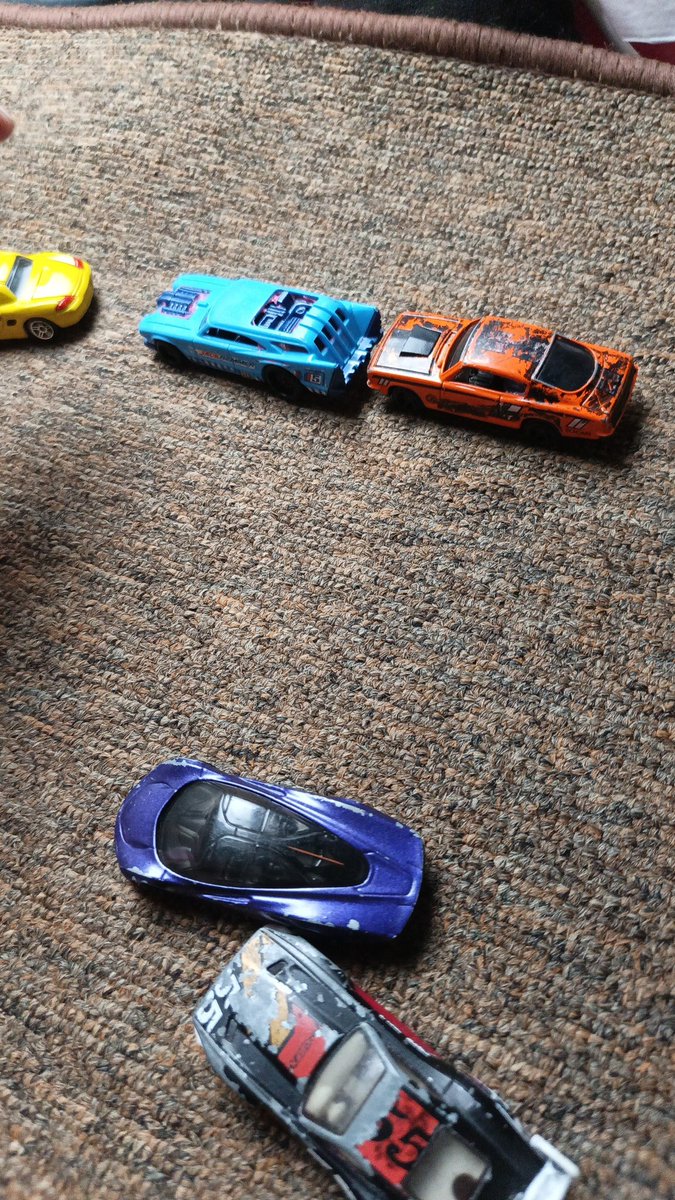 kikiwiredjo's tweet photo. Emang anak cowok tuh ga bisa lepas dari hotwheels ya 🙃 dan mobilnya tuh beda beda banget serinya https://t.co/6QB37WPwXw