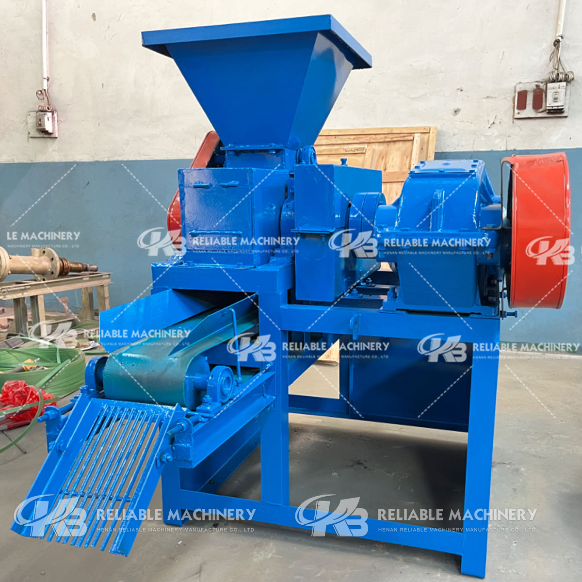 reliable_hl's tweet image. 🔥👍Mainly used to make #BBQ briquettes from #charcoal coal dust by high-pressure screw forcing and vertical mechanical punching pressure
💥👍The charcoal #briquettes can be Hexagon/ Square/ finger/ Shisha or other shape.
👍👏can be customized between 500kg/h and 5t/h/line