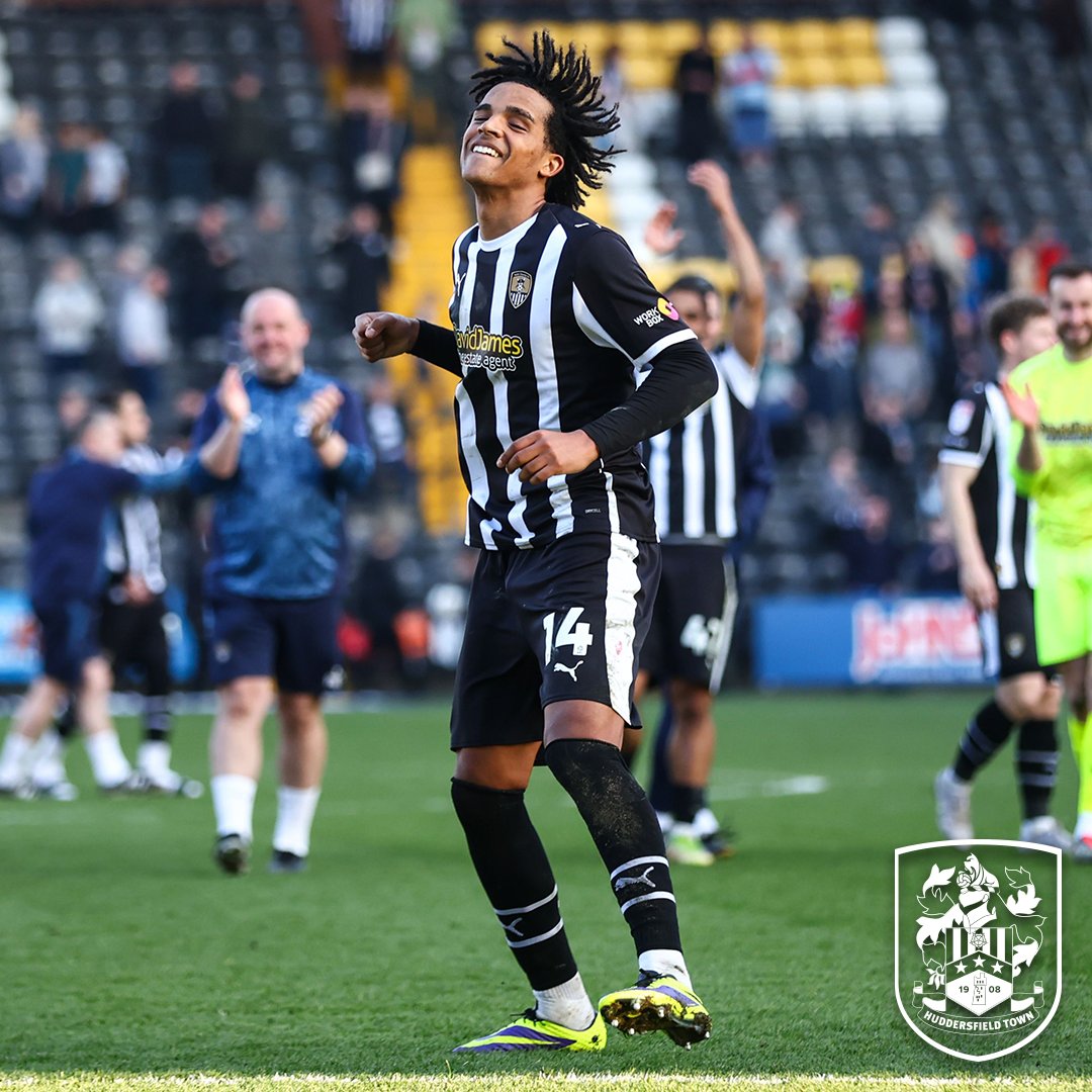 Huddersfield Town tweet media