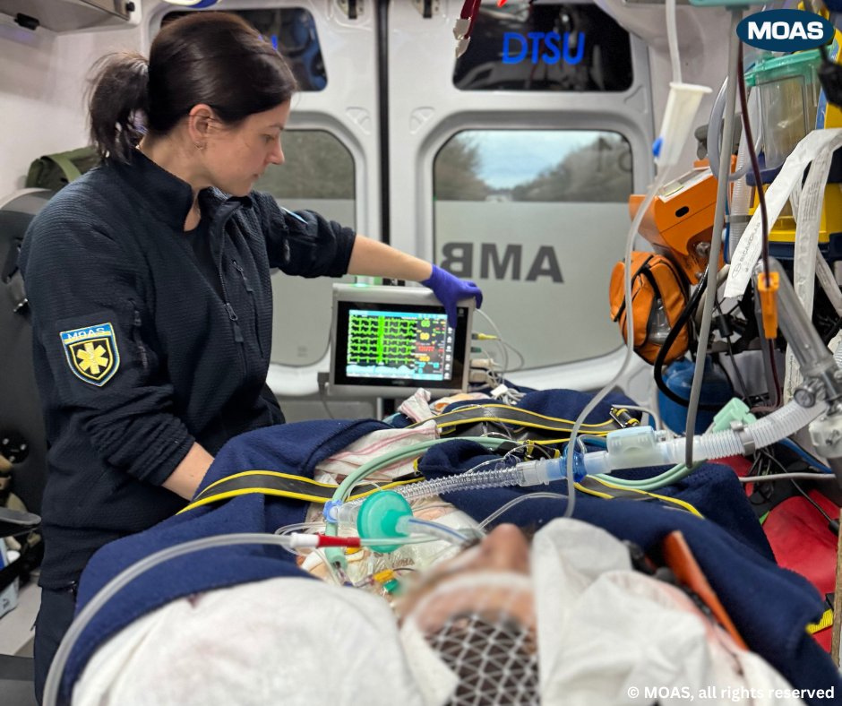 moas_eu's tweet photo. 🚑Recently, our teams started carrying out interhospital transfers, and we are now also a link between specialized military hospitals and the facilities of full-scope care. 💙💛

#MOASMissionUkraine #Ukraine#HumanityInAction #FrontlineCare#SavingLives #MedicalEvacuation https://t.co/6n6kz74Cc0