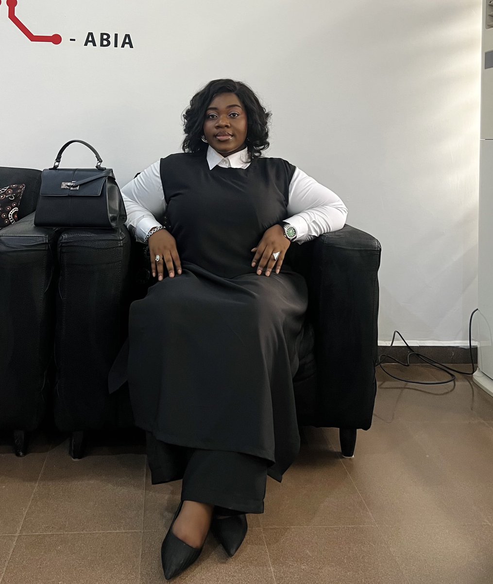 Revolutionary Youth! tweet media