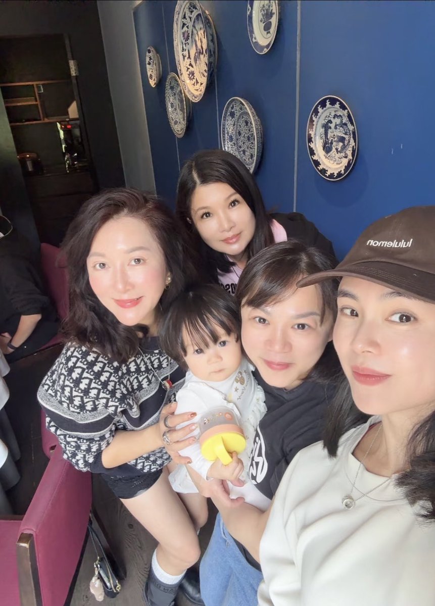 一个桃子 tweet media