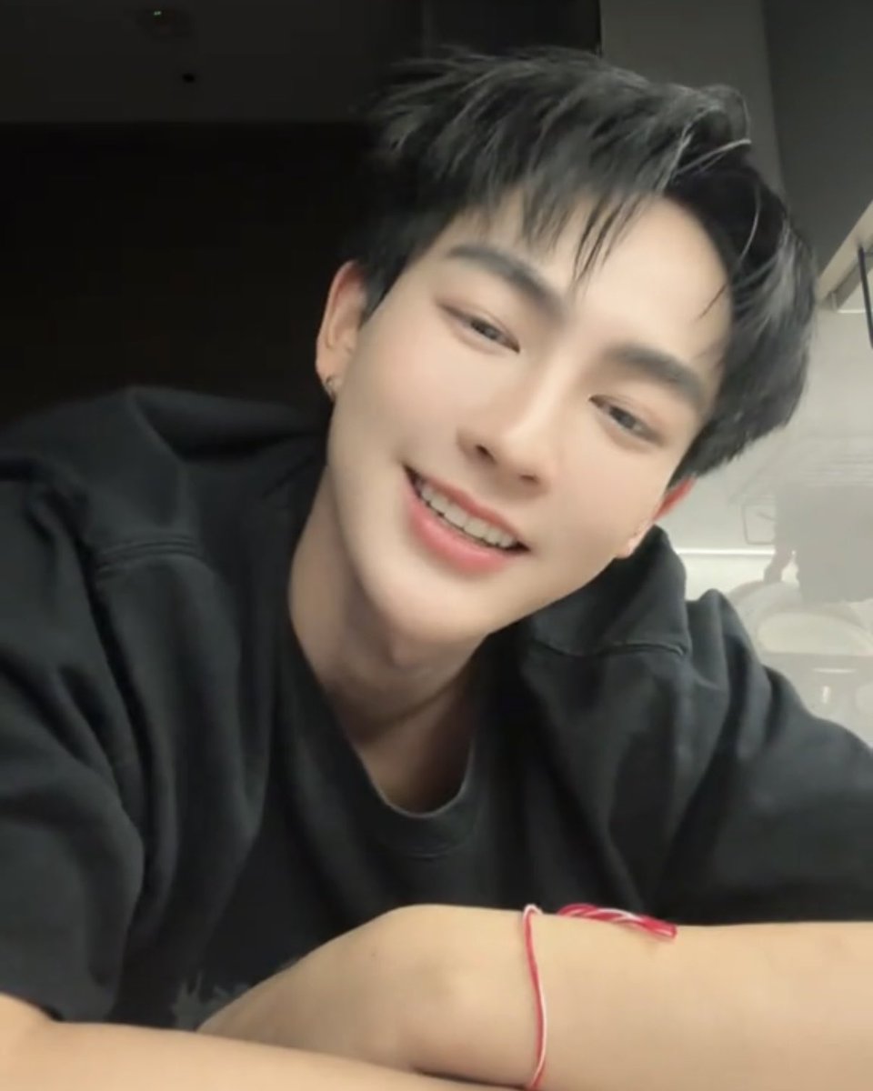 yourbabe! 🐈‍⬛💘 tweet media