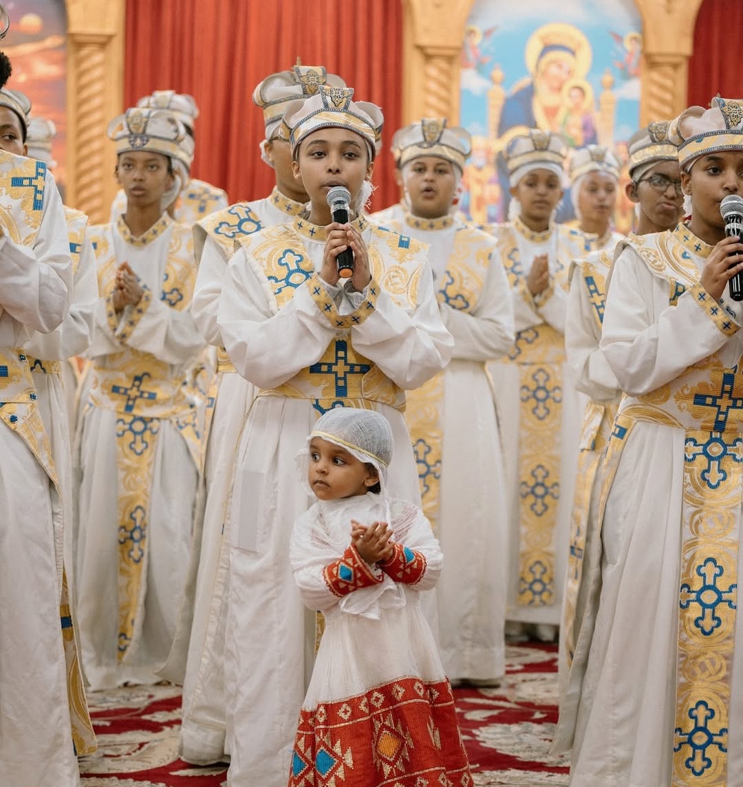 SOSCdOrient's tweet photo. 🙏🎉🇪🇹#OrientEnFête - Les fidèles de l'Eglise éthiopienne orthodoxe Tewahedo célèbrent les Rameaux, l'entrée triomphale de Jésus à Jérusalem.
#éthiopie #ethiopia #chrétiensdOrient #easternchristians #palmsunday #rameaux https://t.co/f3OzchtCvZ