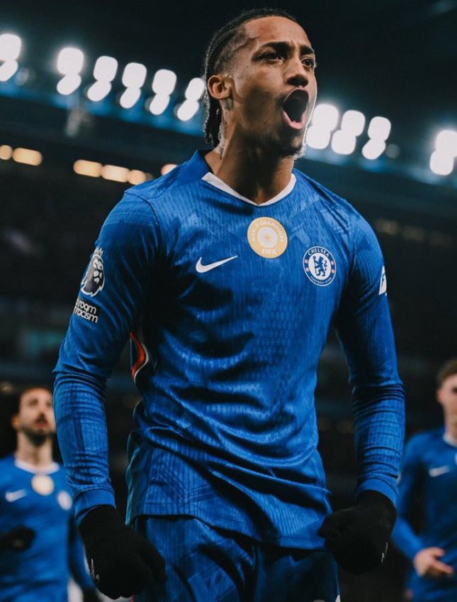 (CFC) OBEY tweet media