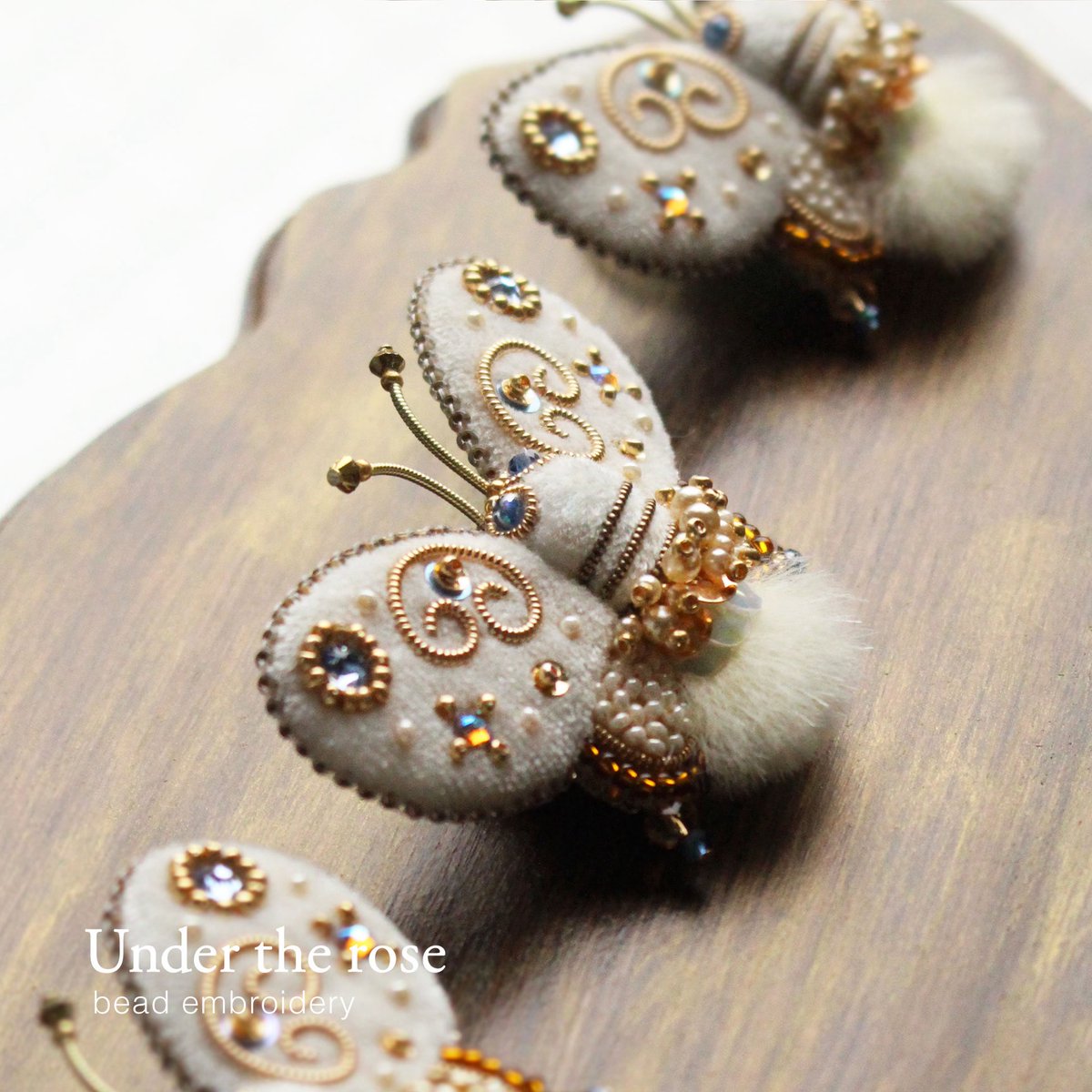 Under_the_rose10🦋4/16〜29.TSUTAYABOOKSTORE岡山駅前 tweet media