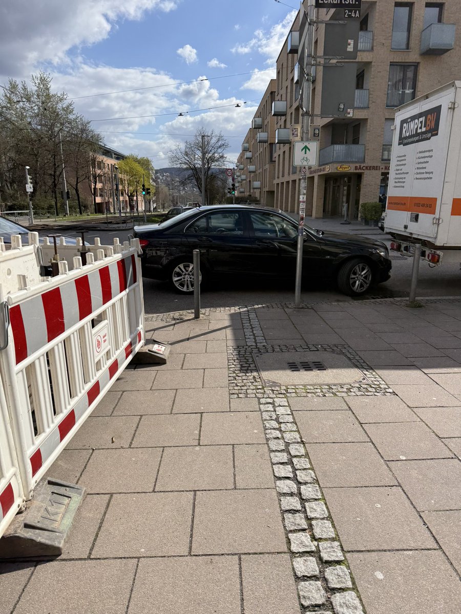 Michael Rocktäschel tweet media