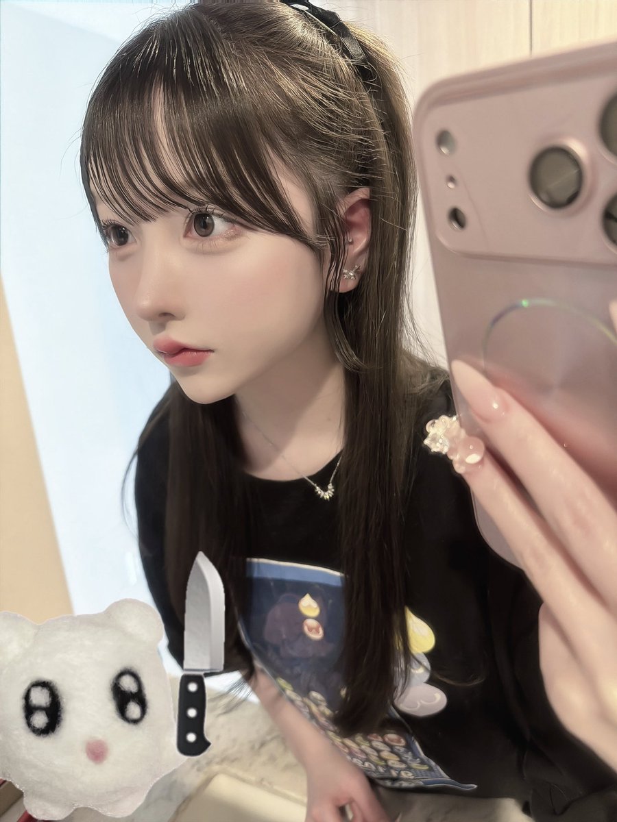 kanikanitakocha's tweet photo. みんなー‼️‼️‼️下まつ毛にこれ塗って‼️‼️‼️
根本から塗って下まつ毛の色味消したら下瞼の白目拡張して見える‼️色味はないけど光が上から落ちた時にはしっかりまつ毛が影になって現れるからふわふわしたしたまつ毛があるように見えてお目目きゅるきゅるなる‼️奥目改善される‼️not案件‼️ https://t.co/IZqM6ss61l