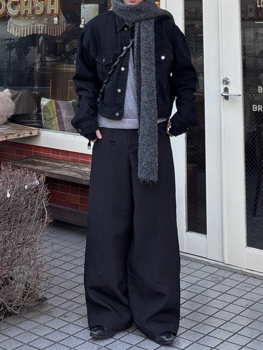 r__v125's tweet photo. 自分で持ってる1番お気に入りのパンツ https://t.co/rQh4QHeNsf
