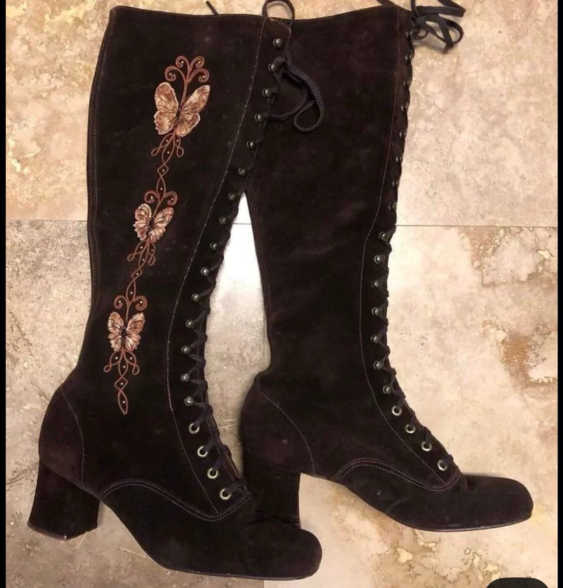 Elle ✨ tweet media