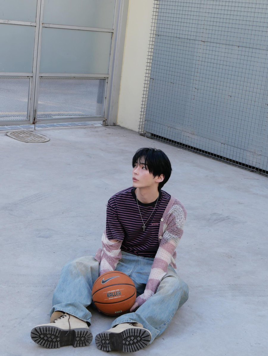 SUNG HANBIN GLOBAL tweet media