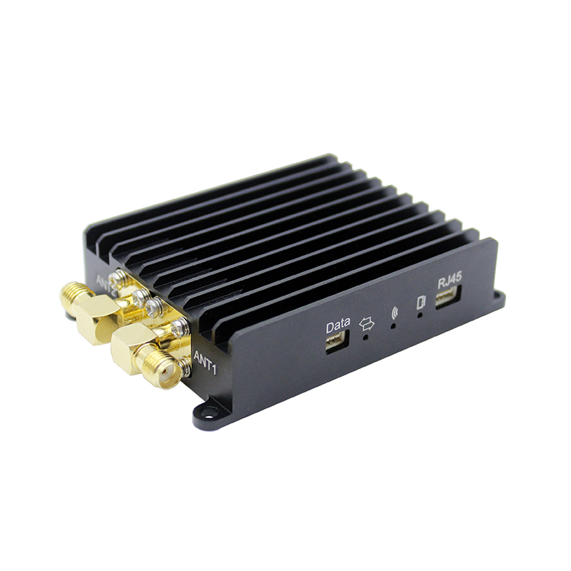 Gordon_Gong's tweet photo. The LKAV-3621V2 is a mini size IP radio works at 800MHz, 1.4GHz and 2.4GHz bands, with FHSS to ensure good stability even in rapid movement condition. It supports data rate up to 30Mbps and transmission range up to 5-15km air-to-ground. https://t.co/qPIivdUUaj