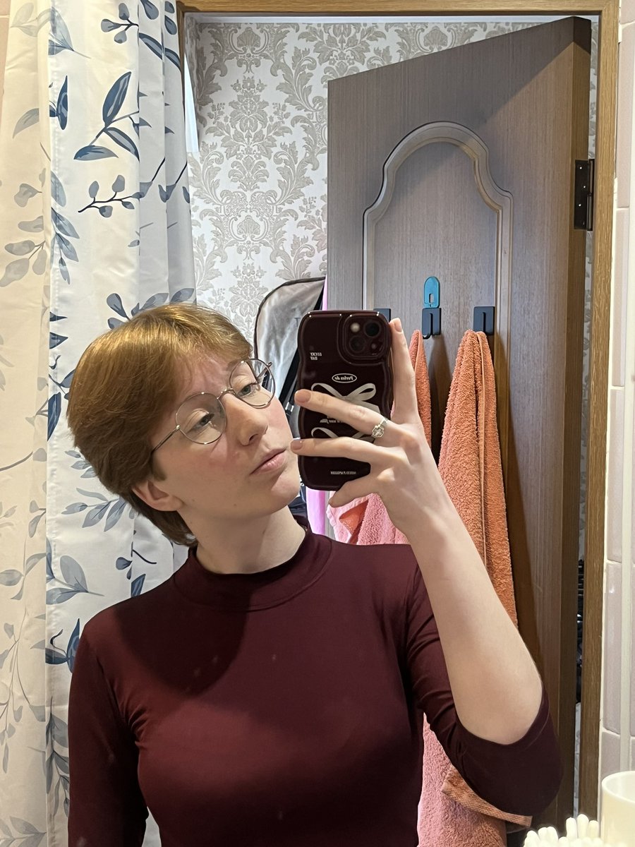 ☦︎ хелелеле tweet media