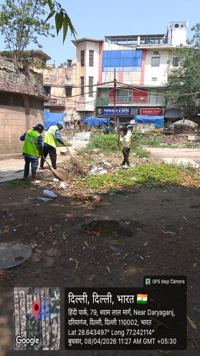 DCCNZMCD's tweet photo. Regular cleanliness drives are being conducted to ensure cleaner, safe and well-maintained public spaces at central zone. 
#CleanDelhi
#SwachhDelhi 
#MCDinAction https://t.co/NmFfGChlbI