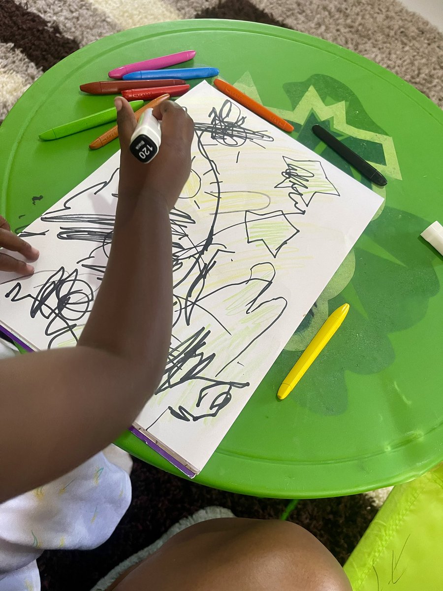 Mrs Millenial tweet media