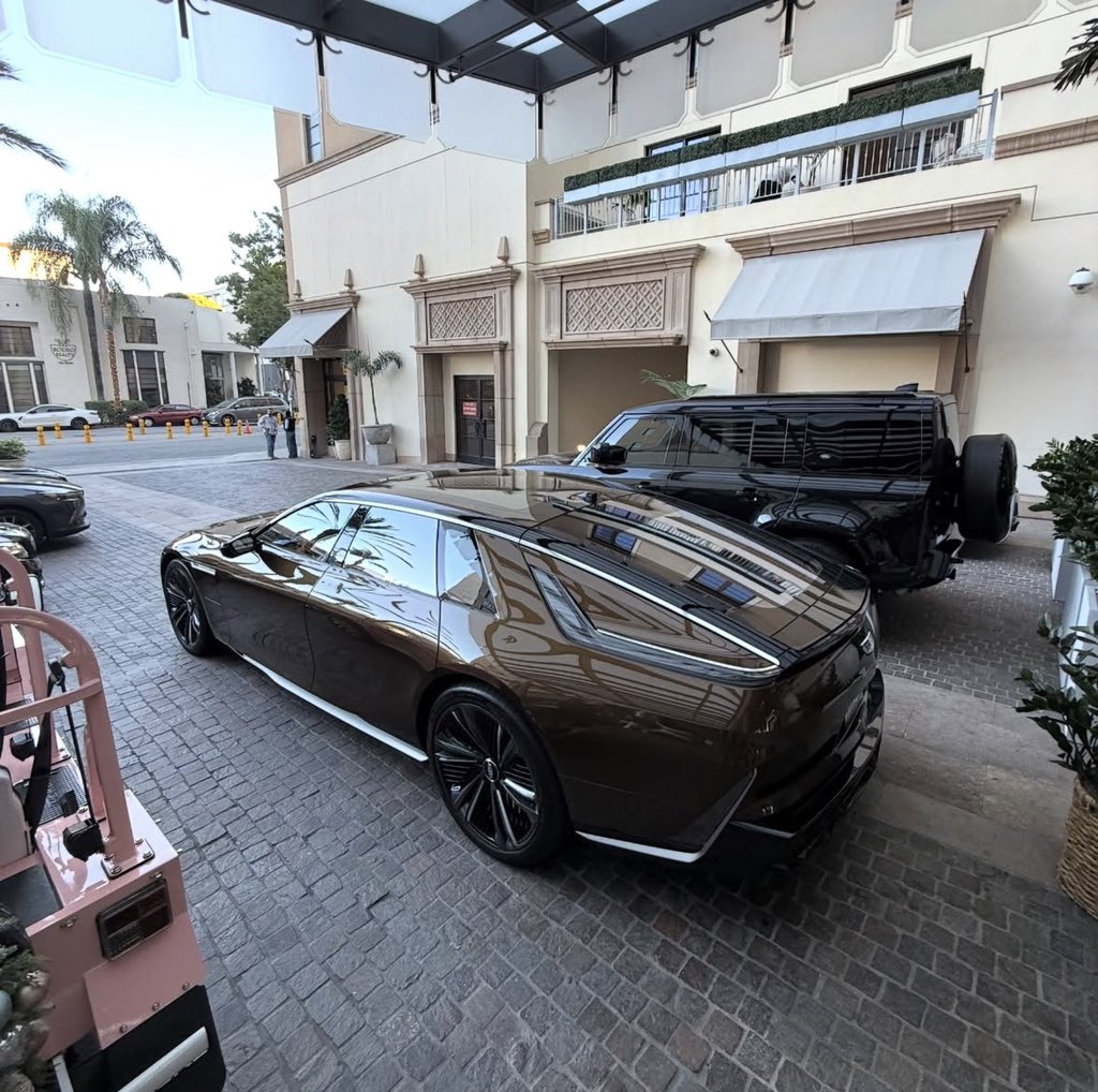 Car Grails tweet media