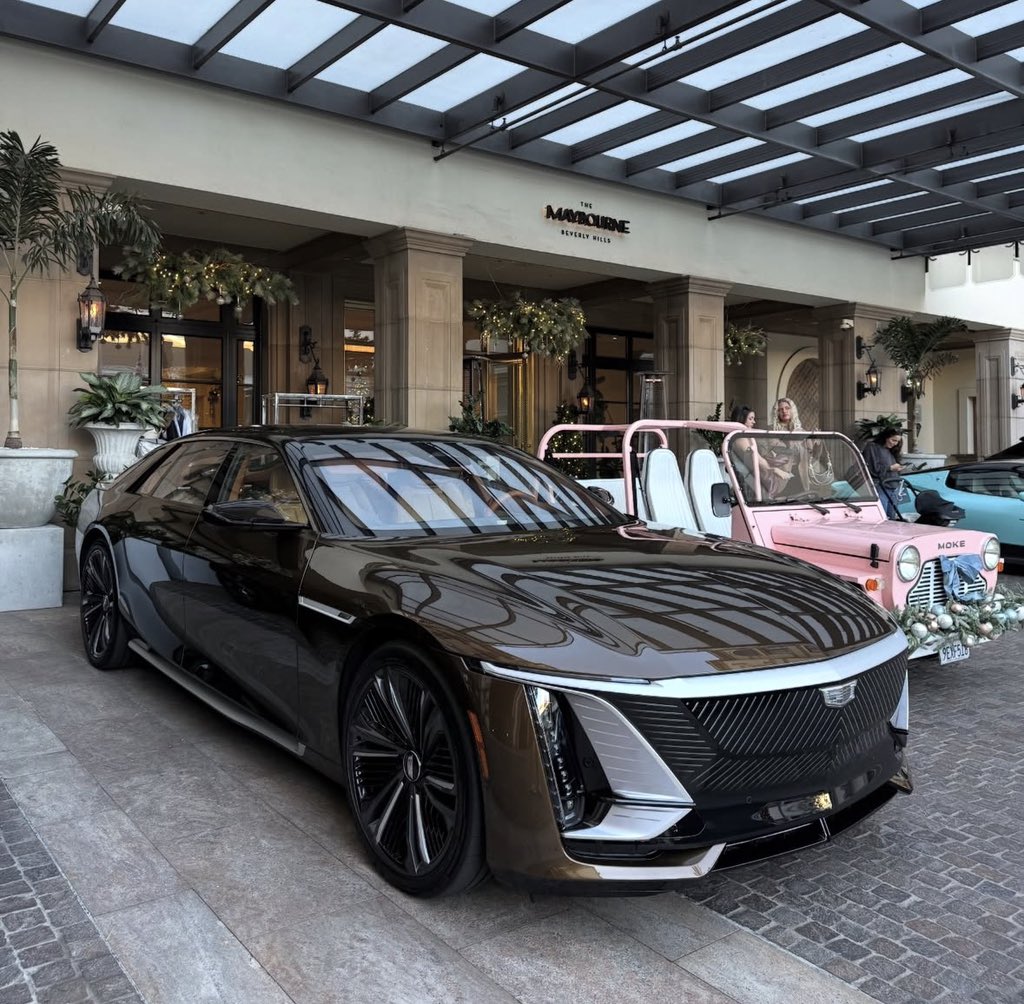 Car Grails tweet media