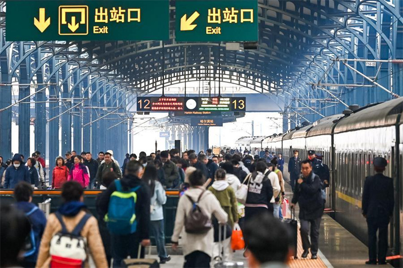 Während des dreitägigen #Qingming-Festes (Totengedenkfest) wurden in #China schätzungsweise 845,38 Millionen Passagierfahrten unternommen, was einem Anstieg von 6 Prozent im Jahresvergleich entspricht, teilten die Verkehrsbehörden am Montag mit.
german.people.com.cn/n3/2026/0408/c…