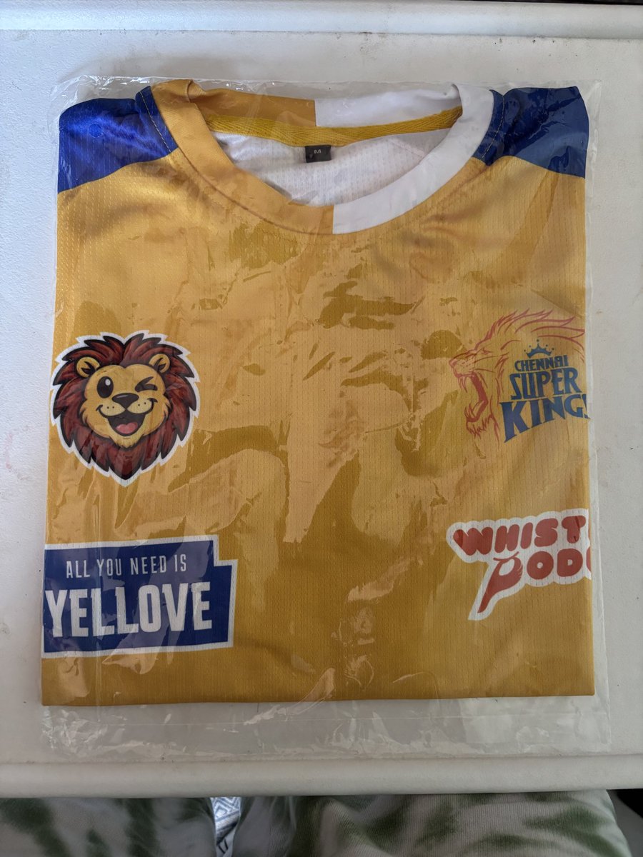 Cinema_Cricket_'s tweet photo. I have received the “WELCOME KIT” from @ChennaiIPL #WSTL program
1. Received a Vibrant yellow #Wstl jersey. Colour looks so good in real and quality is nice.
2. There was a note for super fans
Note: I was checking is there is something special. But that’s all 😂
Thanks for this @CSKFansOfficial
Do comment below, if all have started receiving this
#CSK #WhistePodu #AnbudenDiaries #Yellove #ChennaiSuperKings