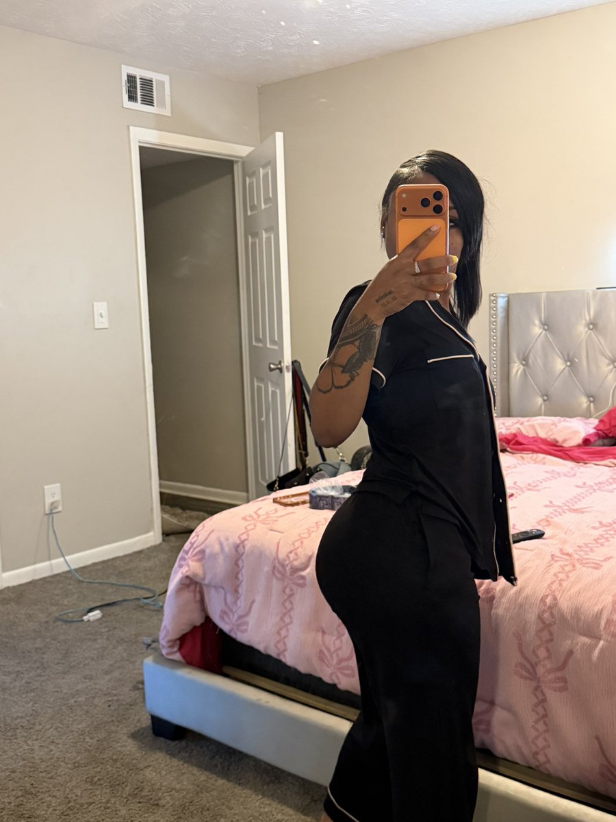 Theeevilprincess tweet media