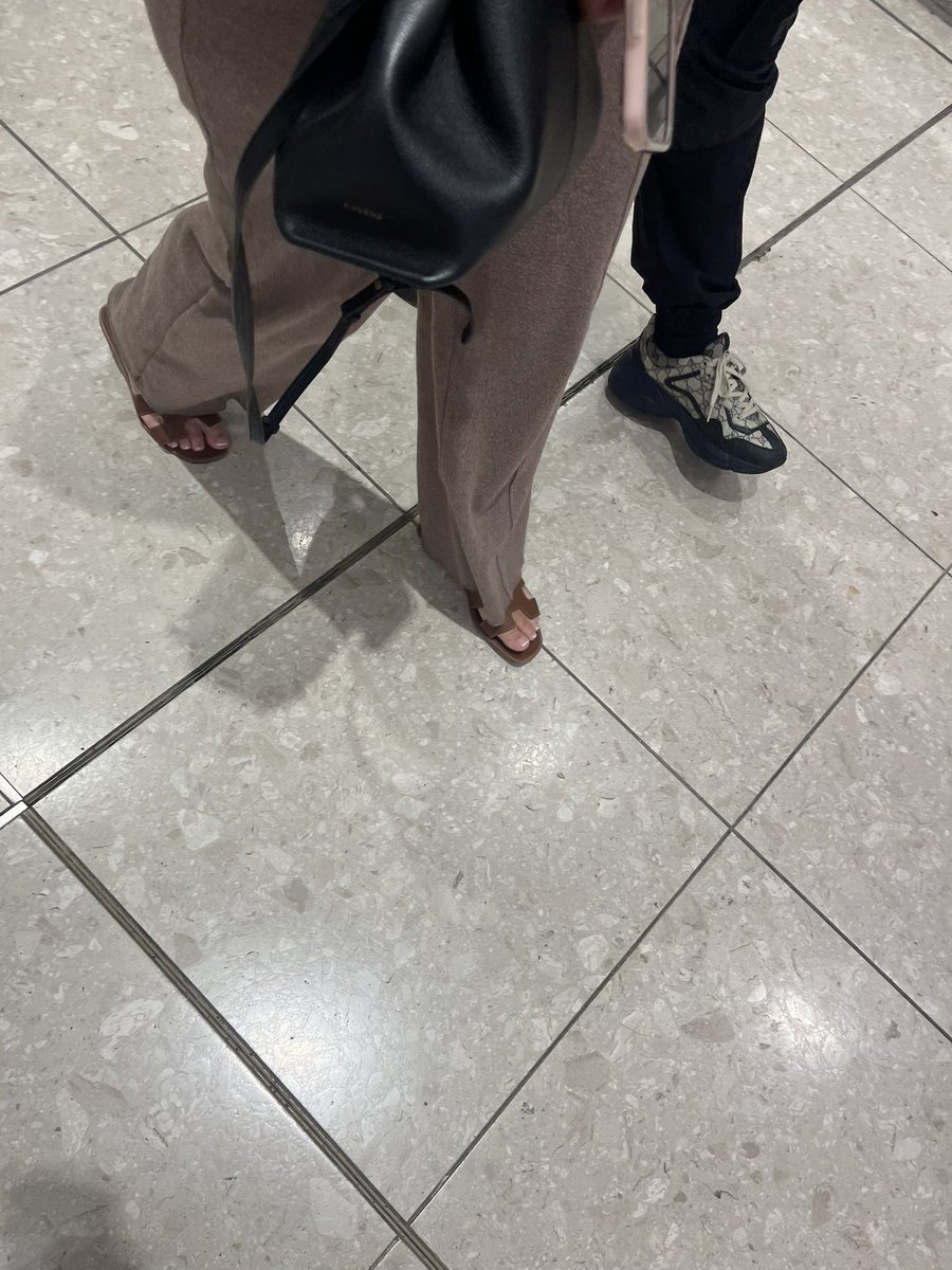 rayan942000's tweet image. #candid #pied #feet #beurette #snap
#marocaine