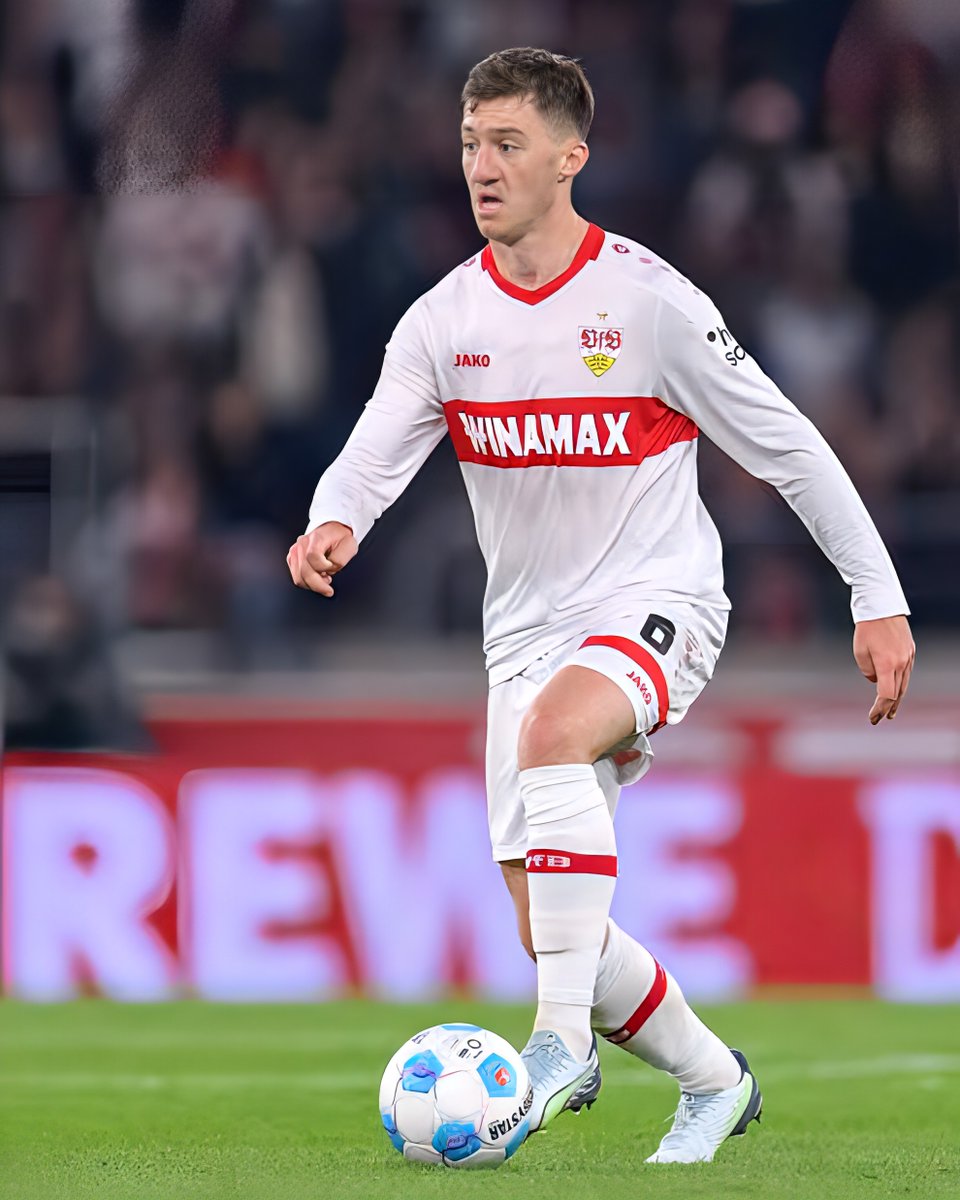 Boy Chester 💤 tweet media