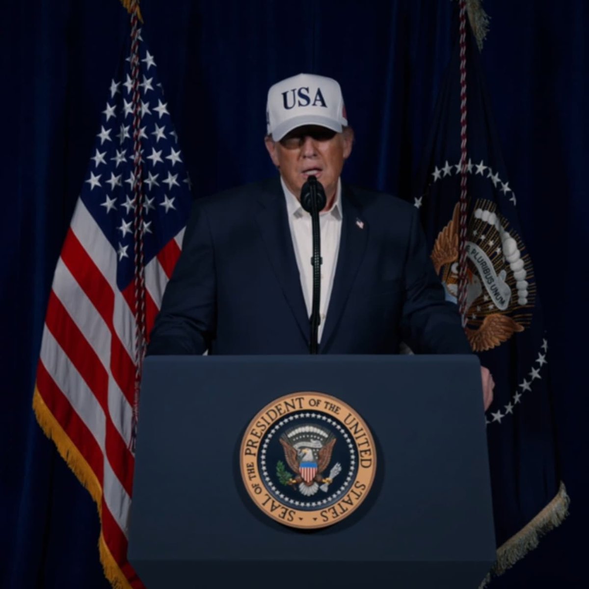 Jon De Lorraine tweet media