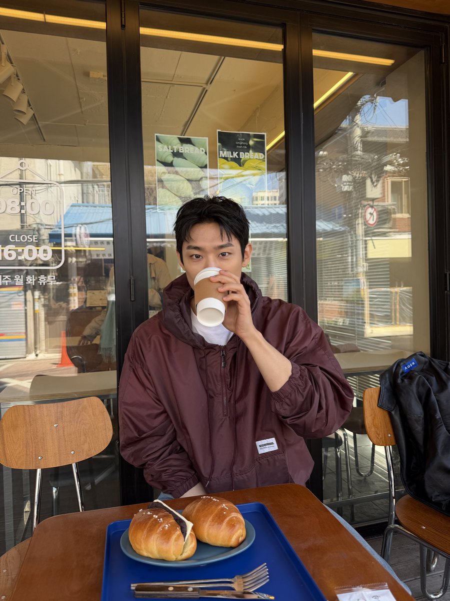 소금빵 관련 이미지