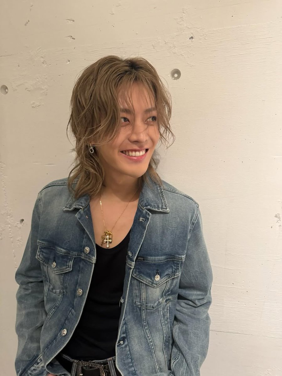 THE 127ism tweet media