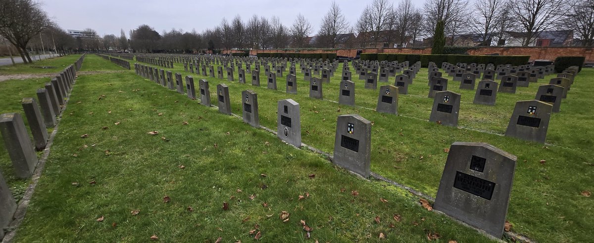 #PicOfTheDay Nestled in the centre of #Ghent is #Gent City #Cemetery. It has local burials along side <a href="/CWGC/">Commonwealth War Graves</a> plots from both #WW1 &amp; #WW2 where just over 200 men now stand easy. There are also #military plots of #German, #Italian, #French &amp; #Belgium fallen amongst others.Hidden gem