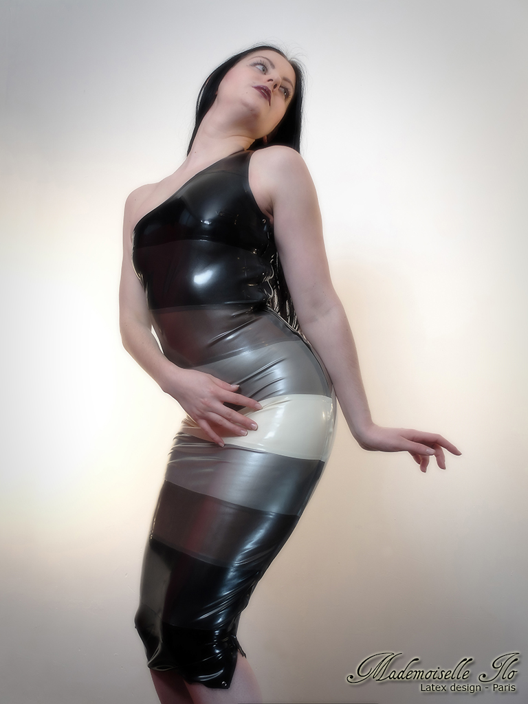 ilolatexparis's tweet photo. Anthrazit dans une robe latex Vespa
https://t.co/fBiS4vjjLY
#mademoiselle_ilo #latex #fetish #fashion #mode #france #elegance #latexfashion #frenchfashion #frenchmode #creation #handmade #madeinfrance #fetishfashion #clothing #latexclothing #vetement #vetements #robe #dress https://t.co/alZYPlpNe6
