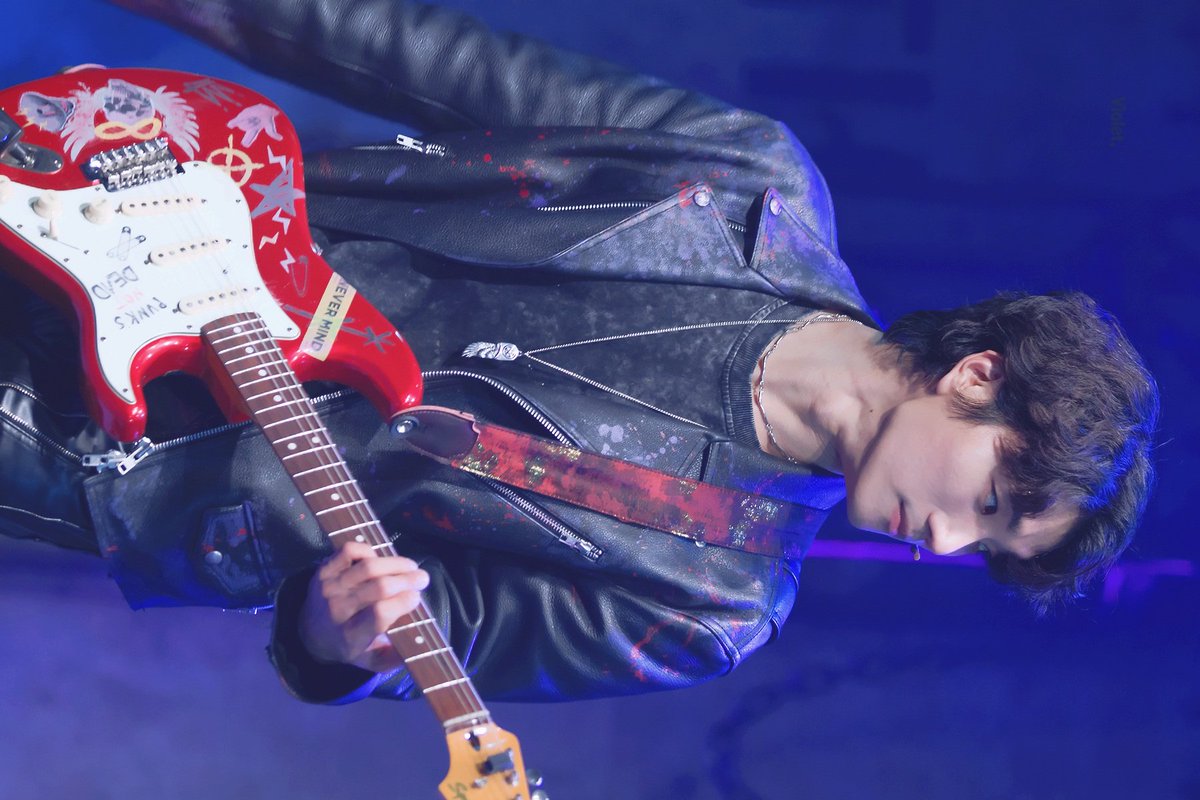 ᴮᴼᴿᴬ, tweet media