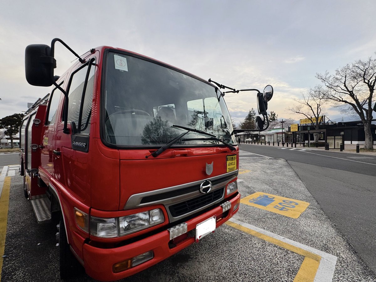 ShoubousyaFARM's tweet photo. 皆様こんにちは😃
元消防車くんの修理と整備が完了して、引き取りに伺いました！
また一歩、車検適合の道が✨
修理工場の皆様、ありがとうございました┏○
本年度も農園からのんびりとポストしていきますので、
皆様どうぞ、よろしくお願い致します:)

📷撮影-GoproHero5、iPhone https://t.co/bWWTPUBA8l