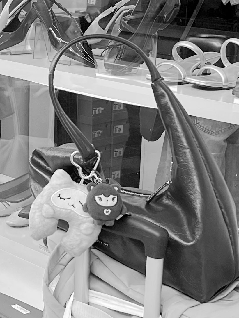 bat tweet media