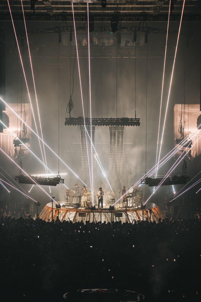 MovistarArenaEs's tweet photo. Luces, psicodelia y un viaje directo a otra dimensión. Anoche no fue un concierto, fue una experiencia. ✨

Tame Impala en el #MovistarArena de Madrid.

📸 Manu Pasik https://t.co/i8GTrSTciw