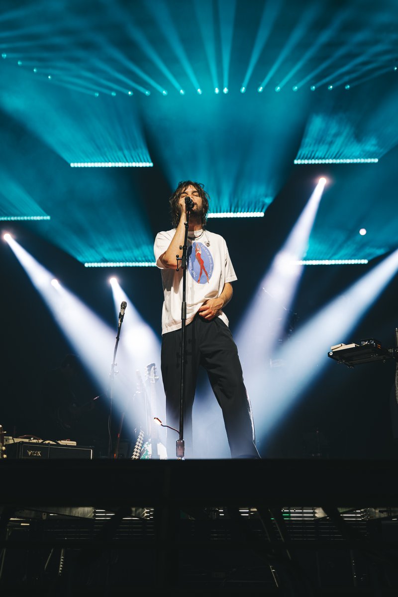 MovistarArenaEs's tweet photo. Luces, psicodelia y un viaje directo a otra dimensión. Anoche no fue un concierto, fue una experiencia. ✨

Tame Impala en el #MovistarArena de Madrid.

📸 Manu Pasik https://t.co/i8GTrSTciw